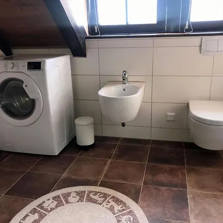 Turmzimmer Fuer 4 Personen *