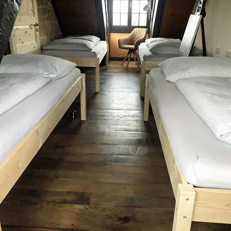 Turmzimmer Fuer 4 Personen * Leppersdorf