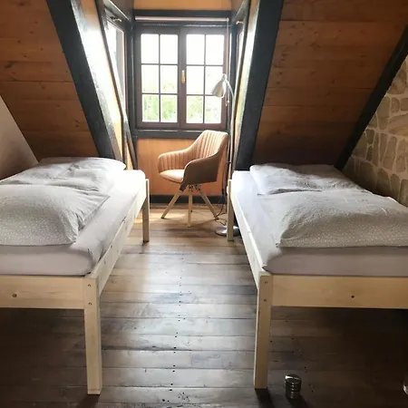 Turmzimmer Fuer 4 Personen Leppersdorf