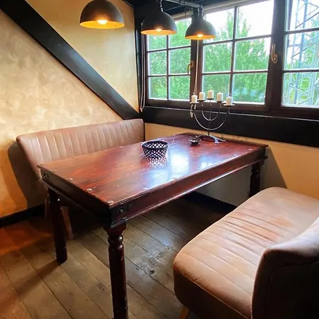 Turmzimmer Fuer 4 Personen * Leppersdorf